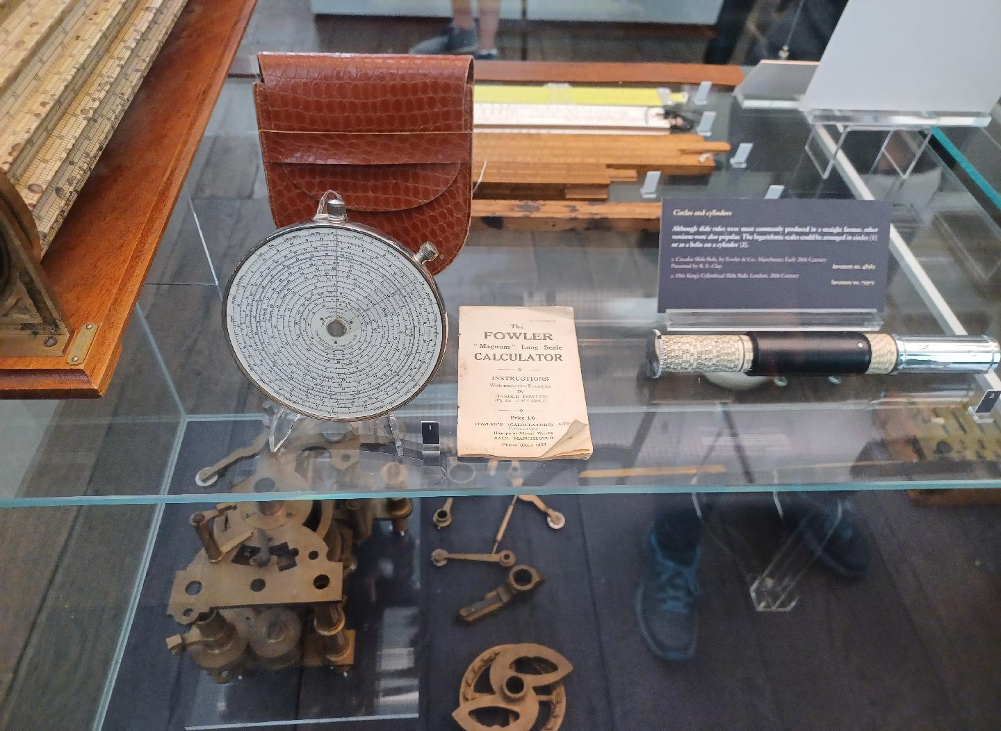 Circular slide rule