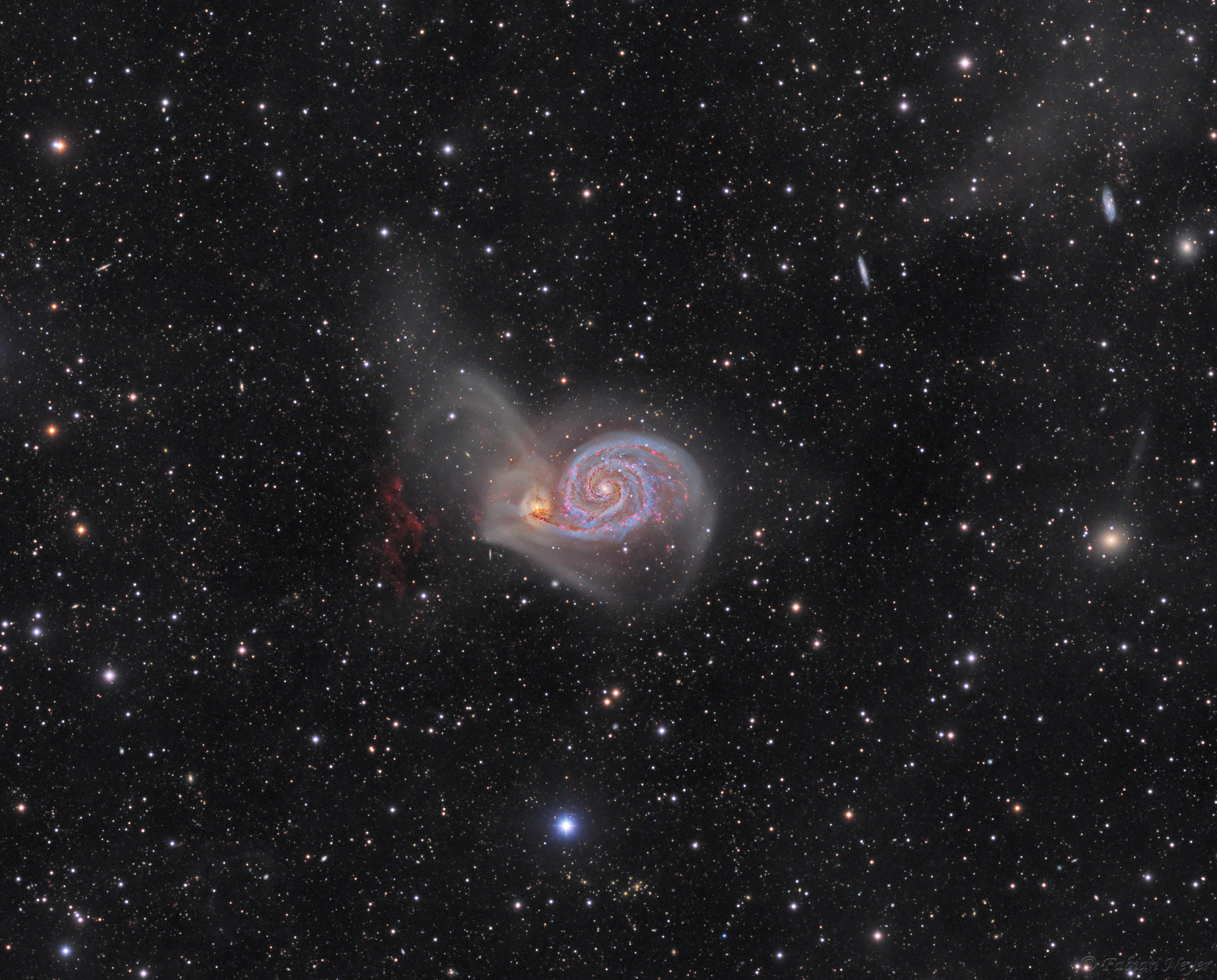 Galaxy m51. M51 Галактика. Космос реальный. Огромный космос. Небо на планете в центре Галактики.