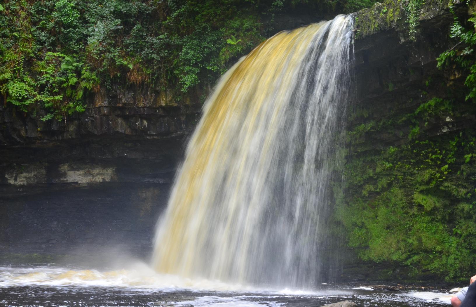Waterfall, slow shutter speed