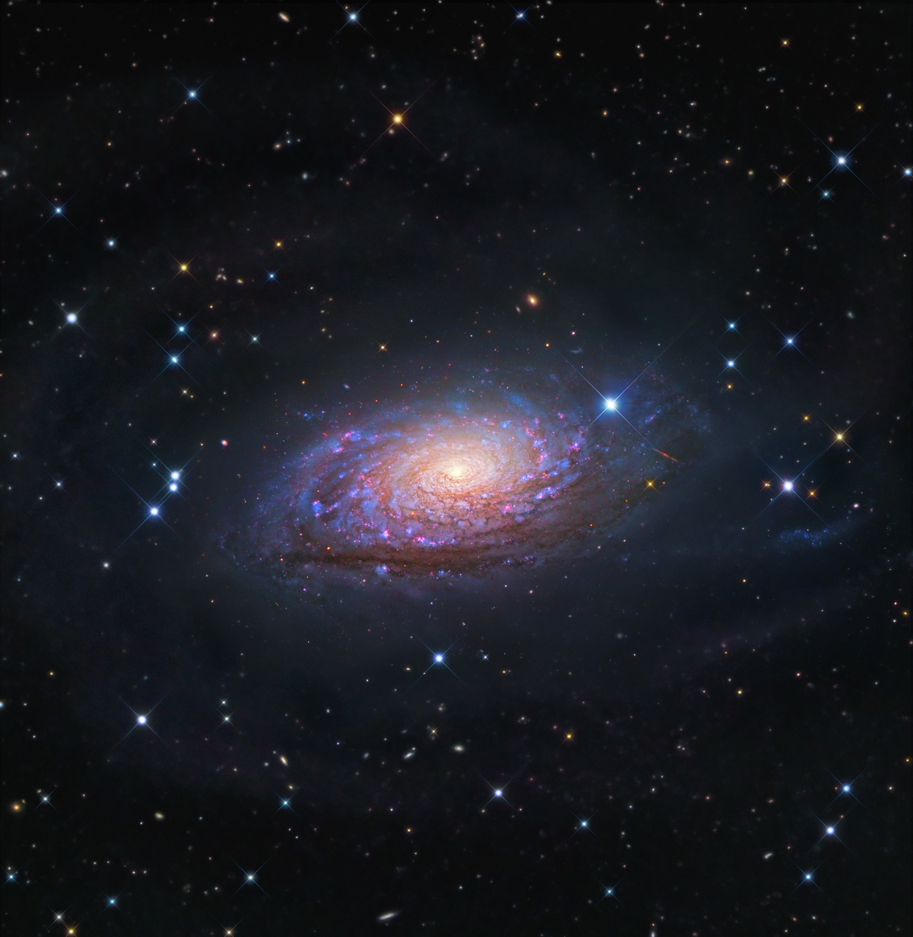 Сигара астрономический объект. М63 Галактика. Омега Центавра (NGC 5139). М15 Мессье. Галактика messier 61.
