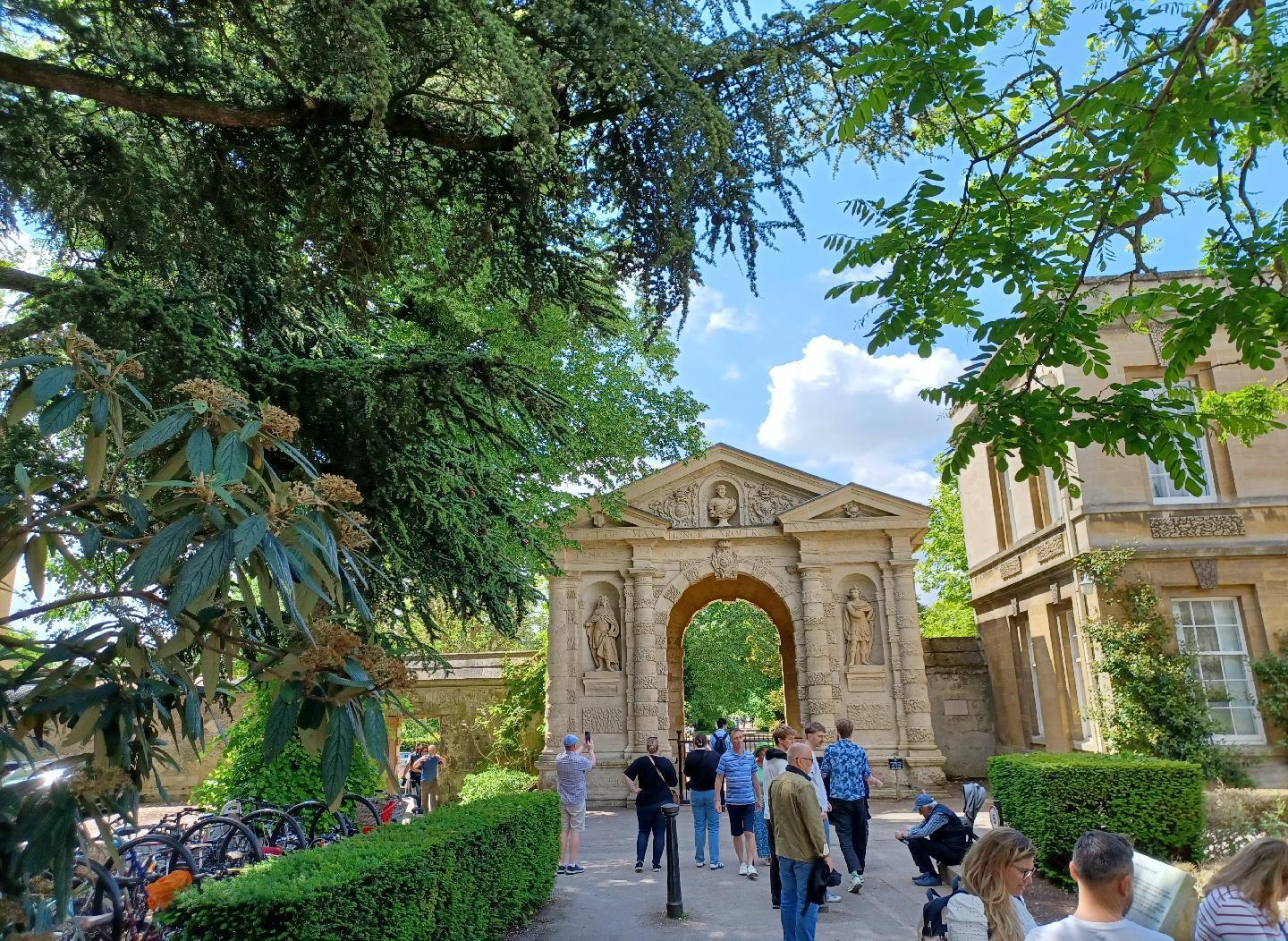 Entrance to botanical gardens